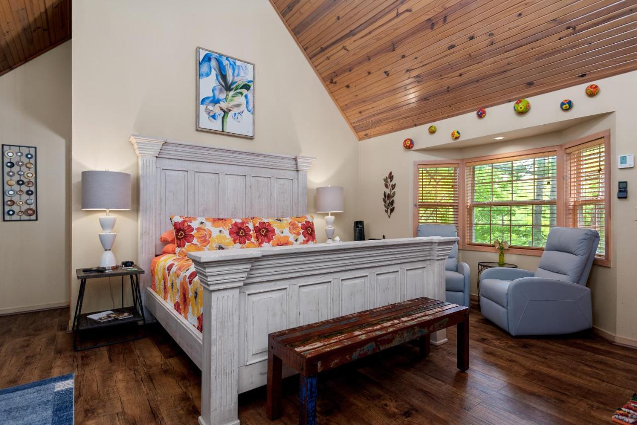 The Woods Cabins Eureka Springs Buitenkant foto