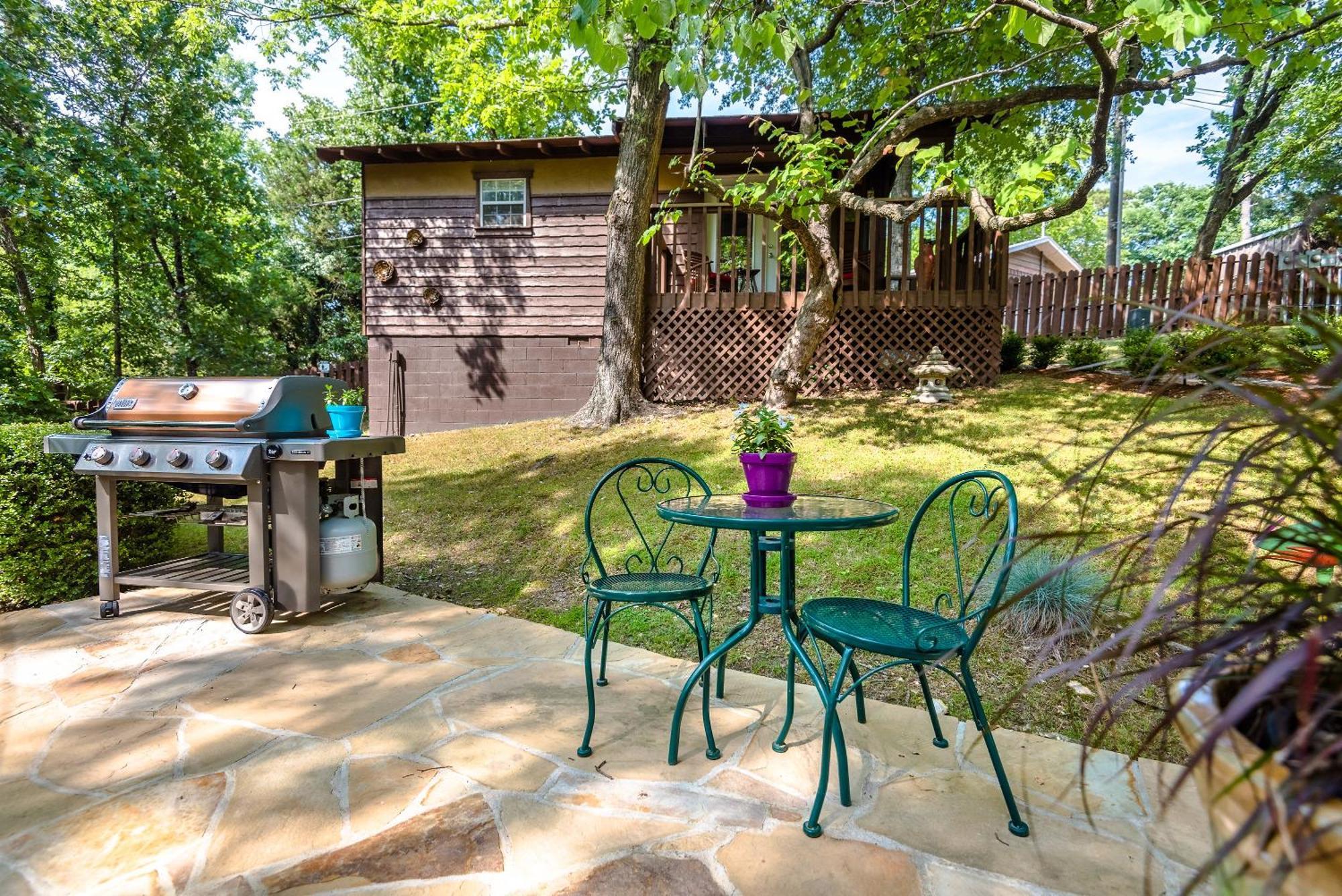 The Woods Cabins Eureka Springs Buitenkant foto