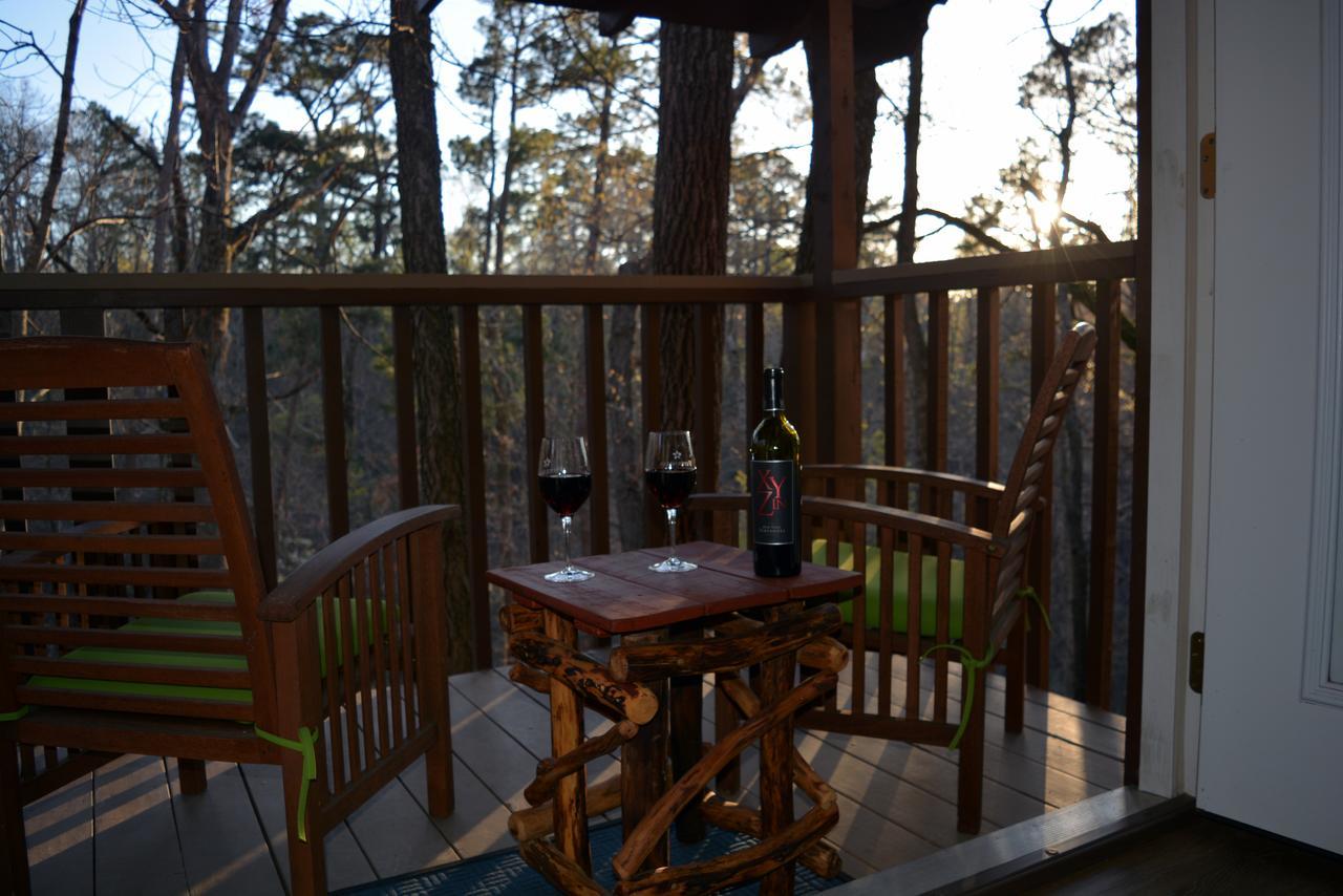 The Woods Cabins Eureka Springs Buitenkant foto