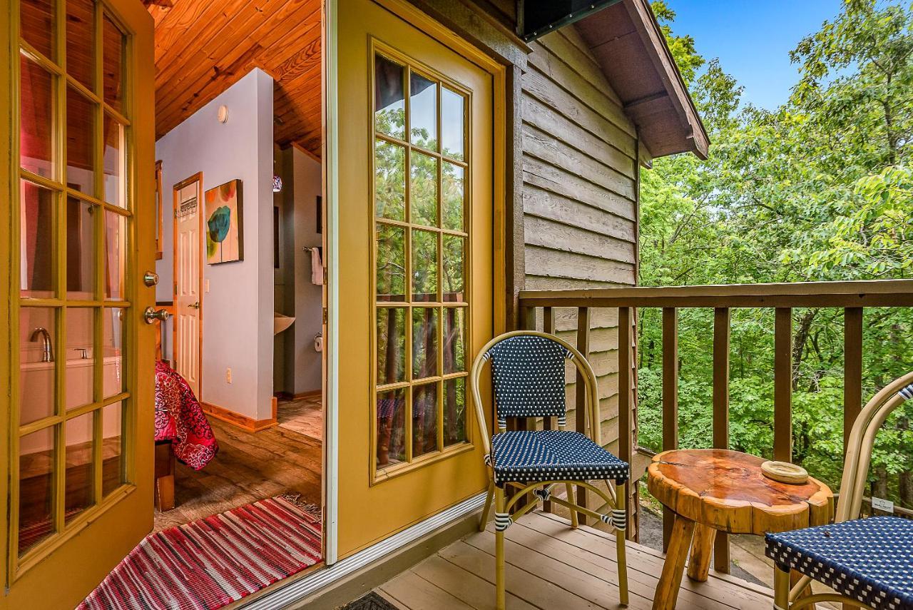 The Woods Cabins Eureka Springs Buitenkant foto