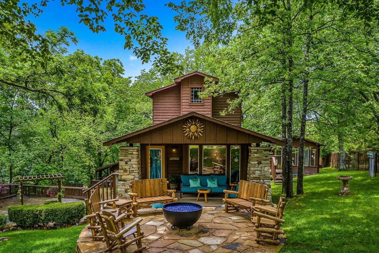 The Woods Cabins Eureka Springs Buitenkant foto